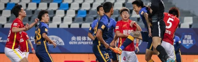 柠檬体育直播-德比保级战闷平告终 微弱领先的广州队形势最危？